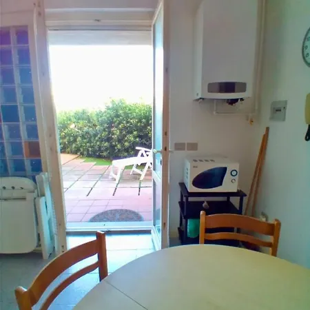 M341 - Marcelli, Trilocale Con Giardino A Due Passi Dal Mare Apartamento