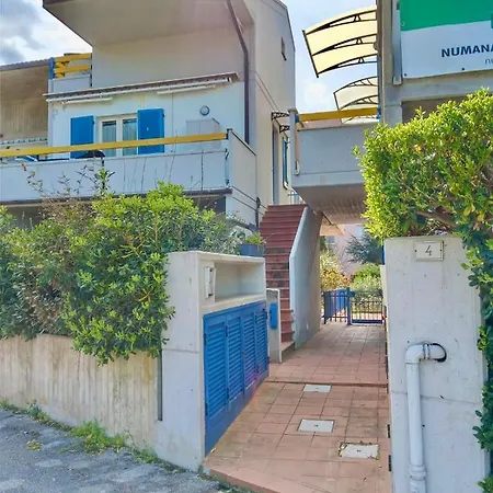 M341 - Marcelli, Trilocale Con Giardino A Due Passi Dal Mare Apartamento *