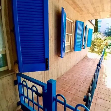 M341 - Marcelli, Trilocale Con Giardino A Due Passi Dal Mare *